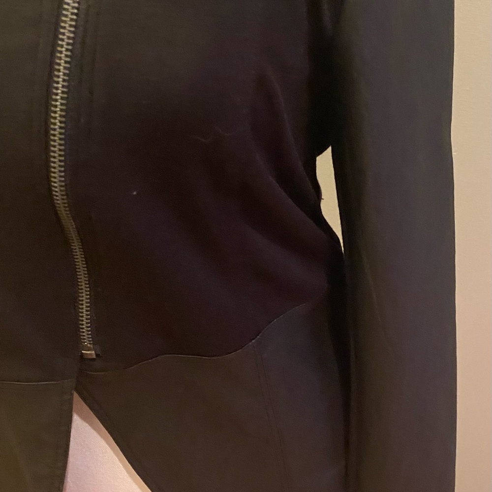Black Jacket - Picture 9 of 10